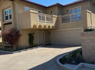 132 Santa Isabel Ave, Costa Mesa, CA 92627