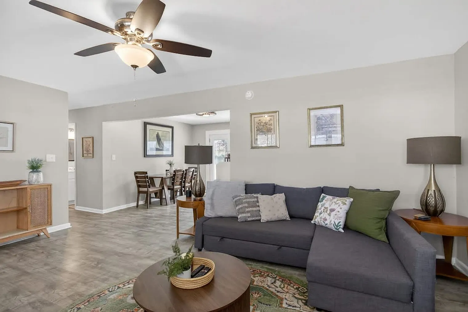 3 bed, 2.0 bath, 1367 sqft, $3,710 — Photo 2