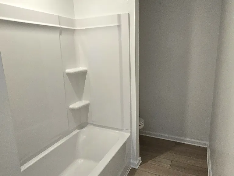 6425 Domizio Dr — Photo 20