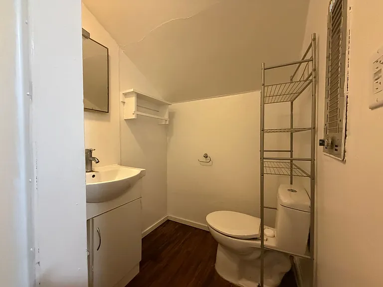 209 W Main St. — Photo 6