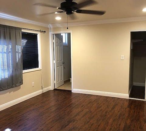 3rd image of 741 N St Andrews Pl