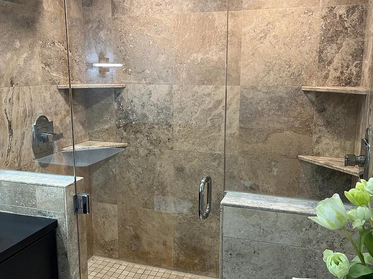 425 W Beech St #206 — Photo 8