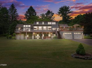 102 Shore Rd, Tafton, PA 18464