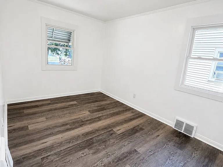 5298 Neff Ave — Photo 8