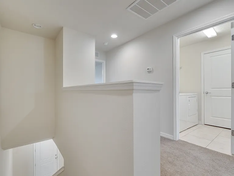 5118 Caspian St — Photo 15
