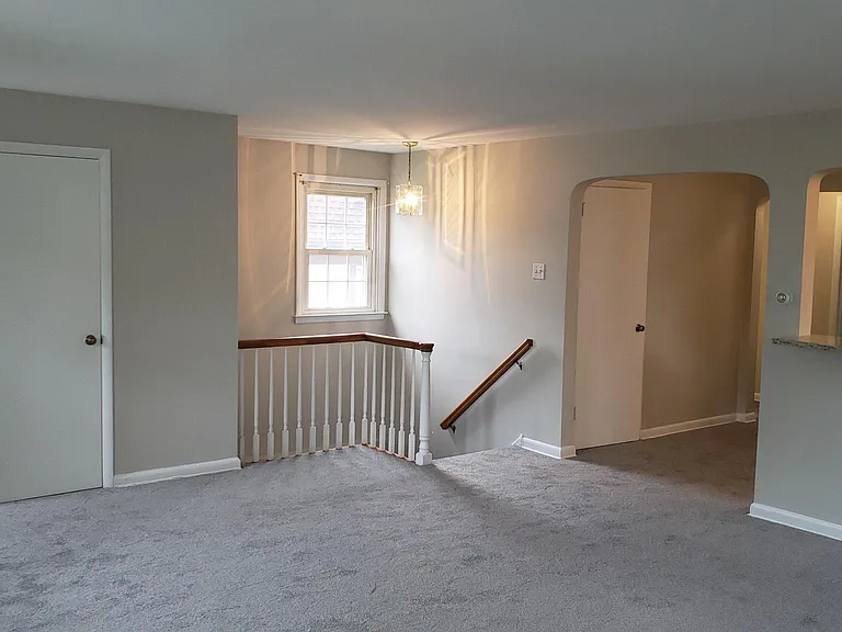 230 N Essex Ave #2 — Photo 7