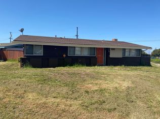1018 E Maple Ave, Lompoc, CA 93436