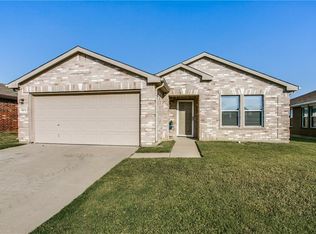 7973 Meadow Spring Ln, Fort Worth, TX 76120