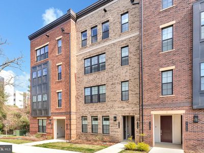 7476 Backett Wood Ter, McLean, VA, 22102