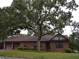 5609 N Locust St, N Little Rock, AR 72116