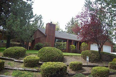 2nd image of 2920 NE Lotno Dr