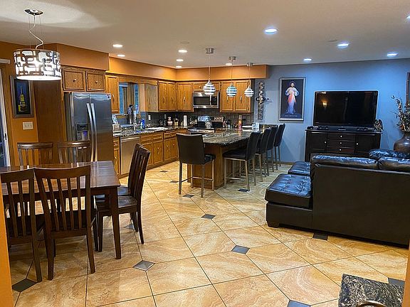 4th image of 6726 County Road 15 W