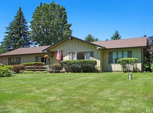 1702 Breezy Lawn Rd, Spring Grove, IL 60081