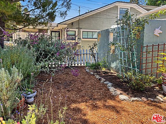2nd image of 2139 Holly Dr