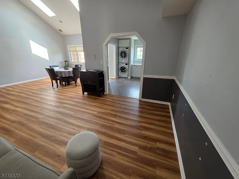 2 bed, 2.0 bath, $3,250 — Photo 3