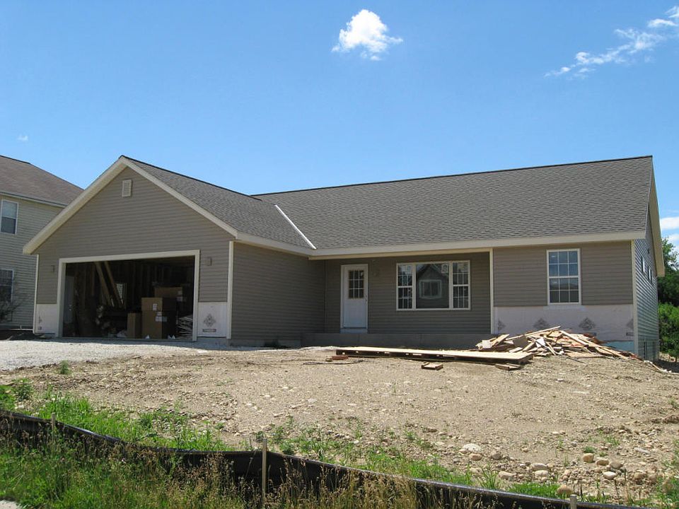 1st image of 370 Thurow Dr