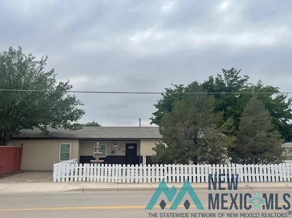 1301 W Briscoe Ave, Artesia, NM 88210