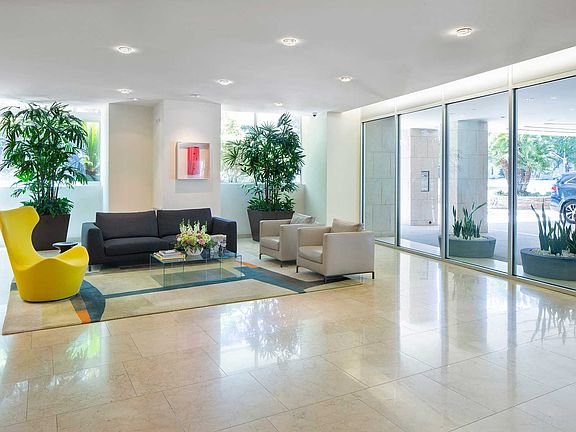 3rd image of 10599 Wilshire Blvd #407A