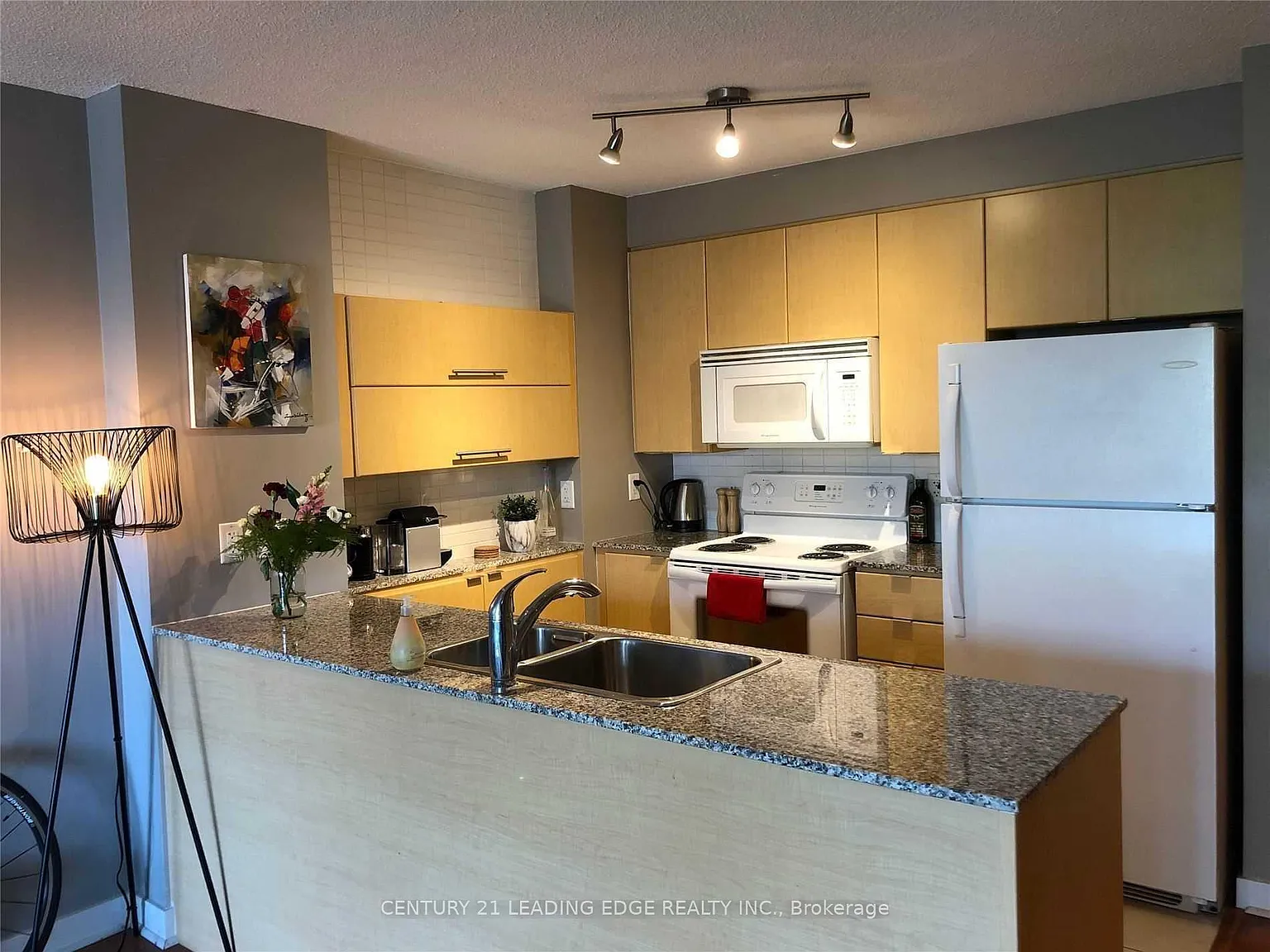 2 bed, $2,750 — Photo 4