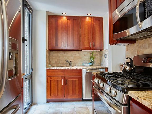 2nd image of 44 W 62nd St APT 18C