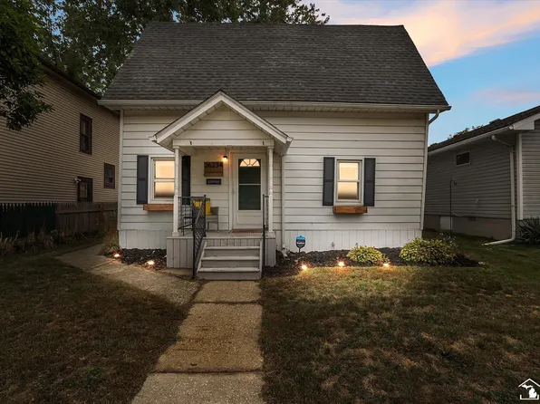 26234 Atwater St, Flat Rock, MI 48134