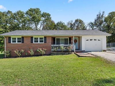 1108 Sweetwater Rd, Greenwood, SC, 29646