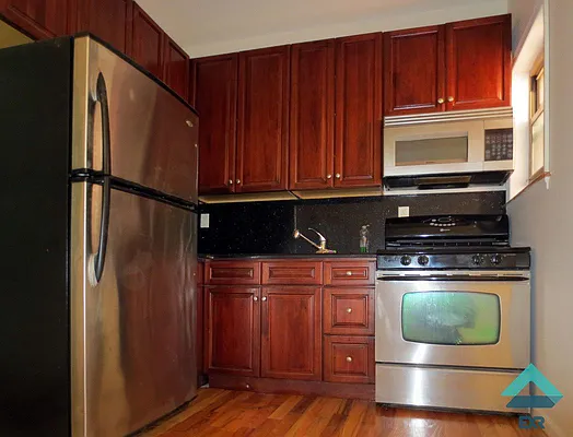 Rented by EXR | media 4