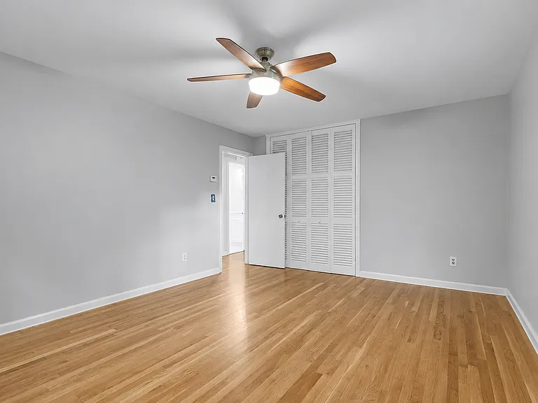 508 Piney Point Rd — Photo 13