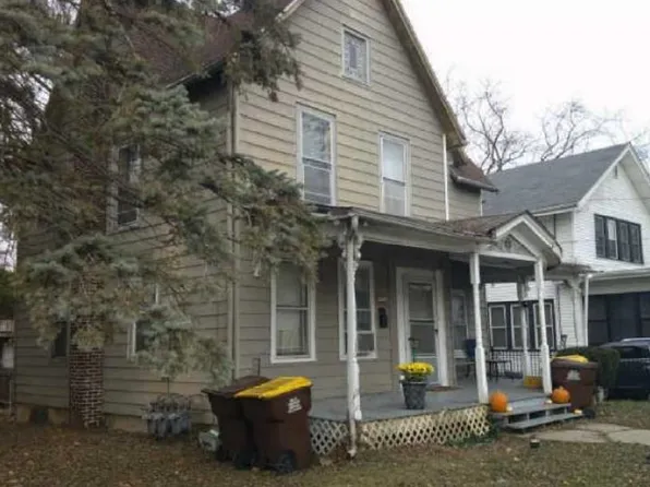 528-528 1/2 S State Ave, Freeport, IL 61032