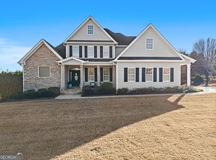 4542 Montclair Cir, Gainesville, GA 30506