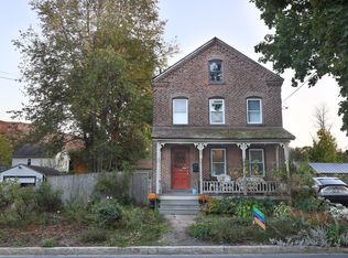 60 Clark St, Easthampton, MA 01027