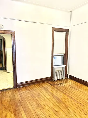 Rented by Amorelli Realty | media 8