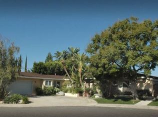 3769 Whitespeak Dr, Sherman Oaks, CA 91403