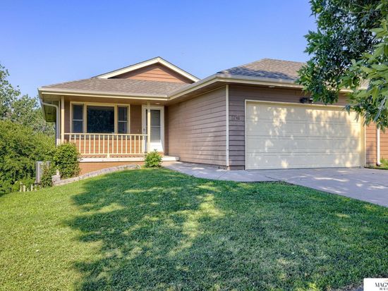 3241 Mickaela Ln, Lincoln, NE 68521