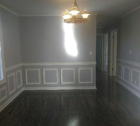 5th image of 407 Sam Houston Dr