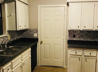 1101 80th St APT B, Lubbock, TX 79423