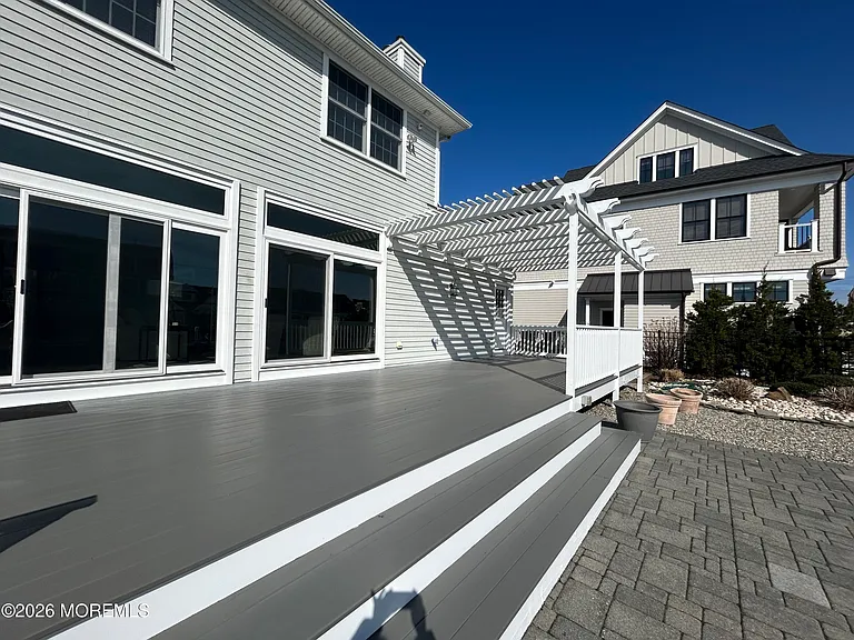 206 Pointe Dr — Photo 22