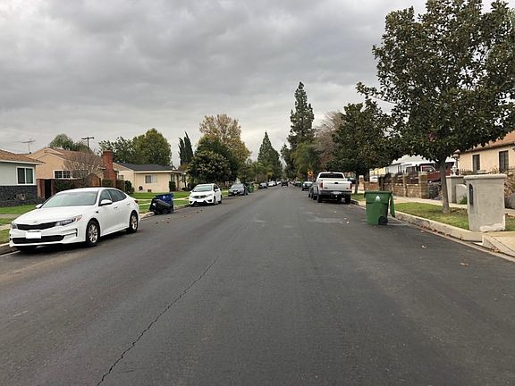 4th image of 7266 Oakdale Ave