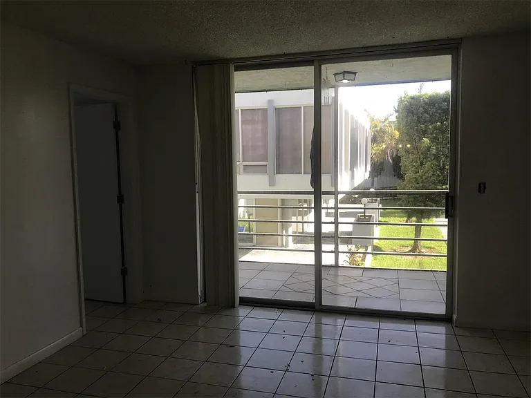 14170 SW 84th St #F203 — Photo 6