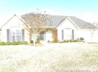 324 Cottonwood Cv, Clarksdale, MS 38614