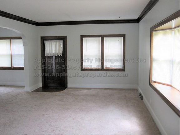 3rd image of 2911 Thomas Ave N