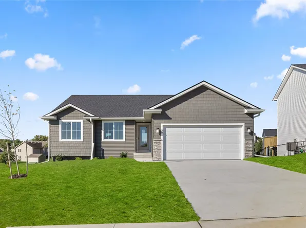 307 N 19th St, Indianola, IA 50125