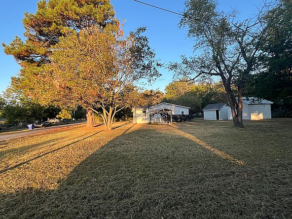 Large corner lot