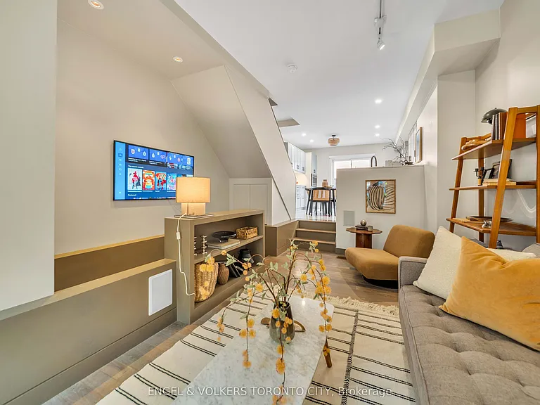 8 Old Trillium Ln — Photo 6