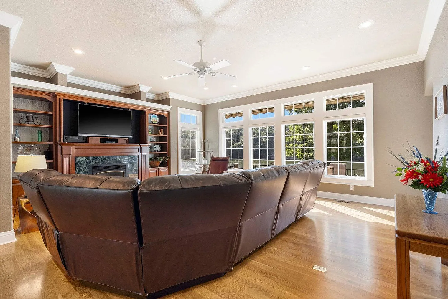5 bed, 3.0 bath, $10,770 — Photo 3