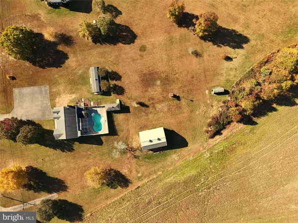 7951 Olivers Shop Rd, La Plata, MD 20646