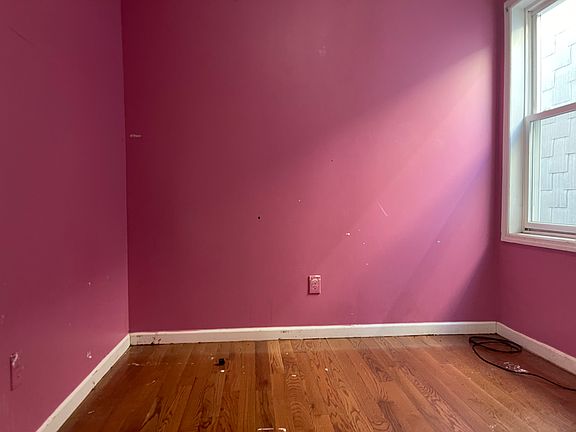 5th image of 20 Fulton Ave #2E