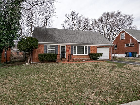 2nd image of 313 Larch Ln