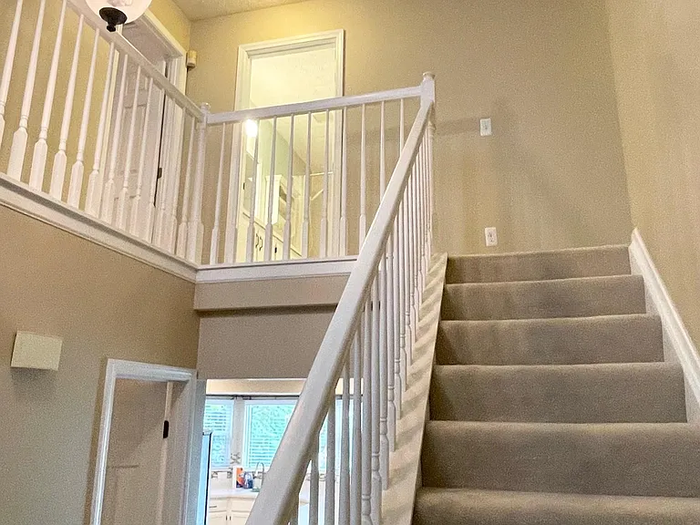 5583 Barney Dr — Photo 3