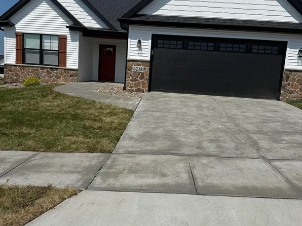 6218 College Ave, Davenport, IA 52807
